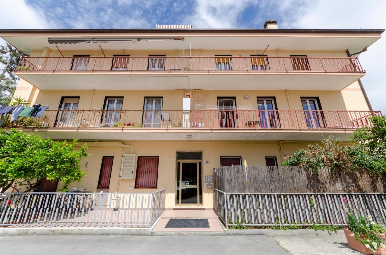 Апартаменты Joivy Chic Chiavari Apt With 2 Spacious Terraces Экстерьер фото